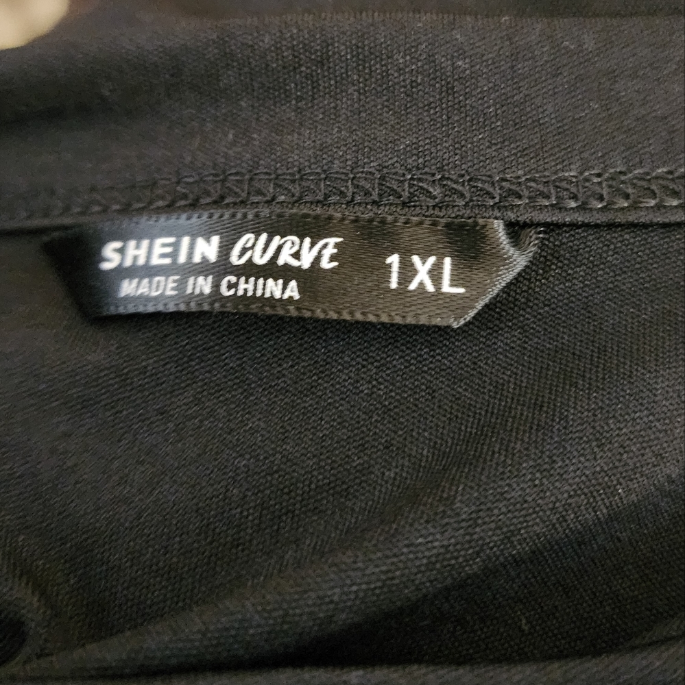 SHEIN Women's Criss-cross Cut-Out Sleeveless Top - Picture 12 of 13